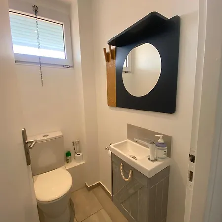 Apartment Situation Exceptionnelle Proche Plage, Menage Et Draps Compris