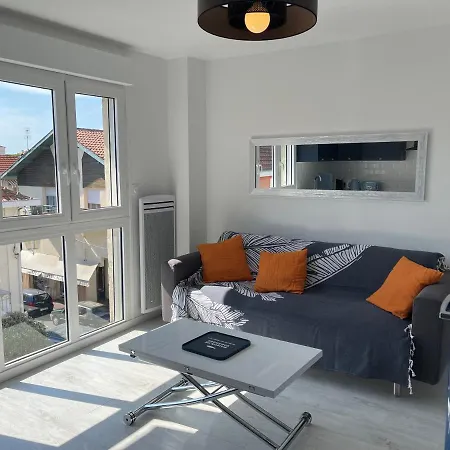 Appartement Situation Exceptionnelle Proche Plage, Menage Et Draps Compris