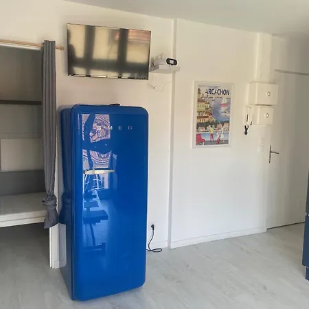 Situation Exceptionnelle Proche Plage, Menage Et Draps Compris * Αρασόν