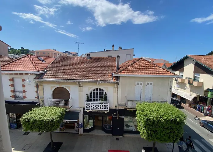 Apartment Situation Exceptionnelle Proche Plage, Menage Et Draps Compris *