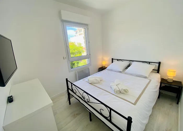 Situation Exceptionnelle Proche Plage, Menage Et Draps Compris Apartment *